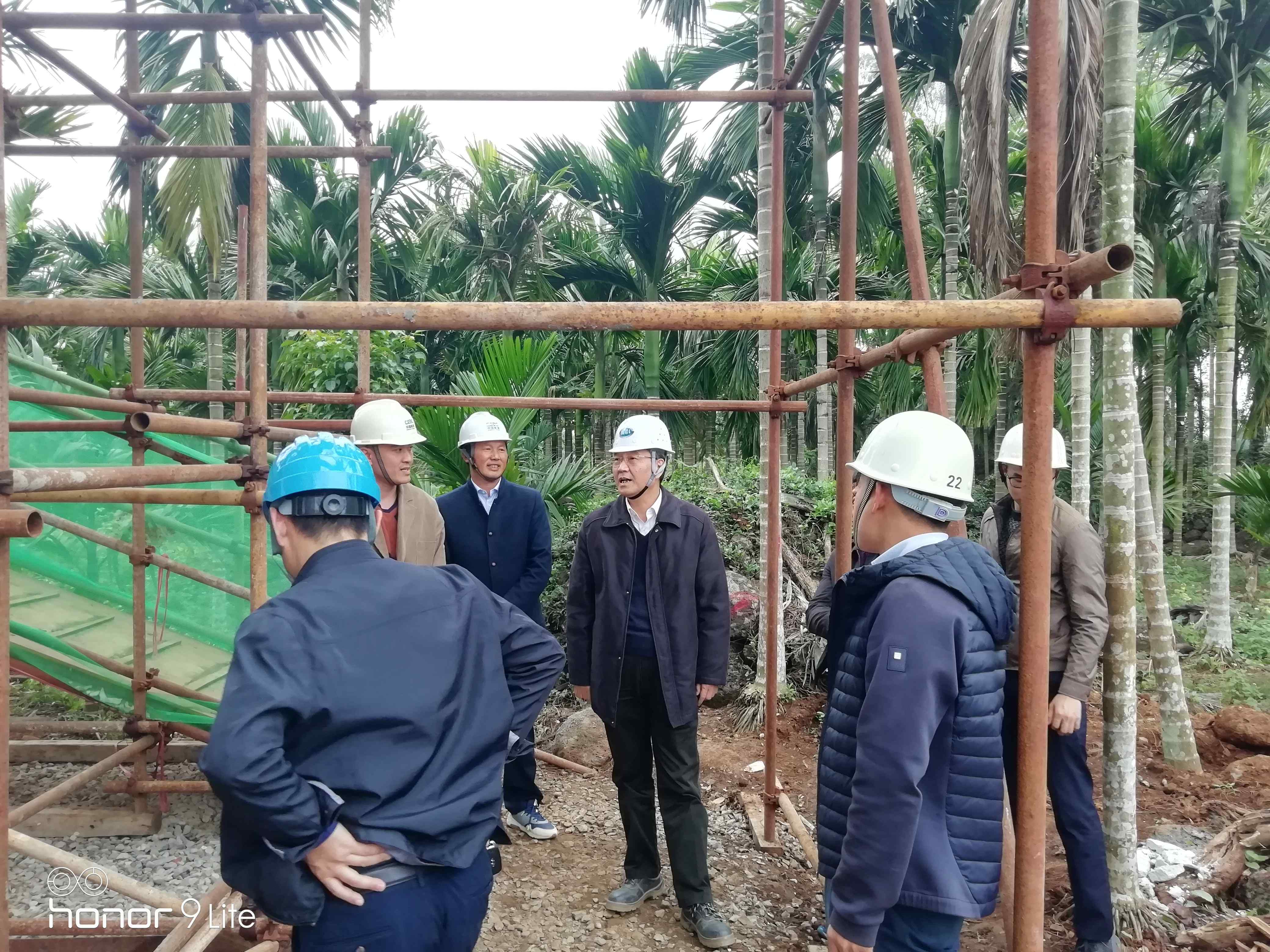 水電集團副總經理張毅到田間工程開展第四季度安全生産檢查。