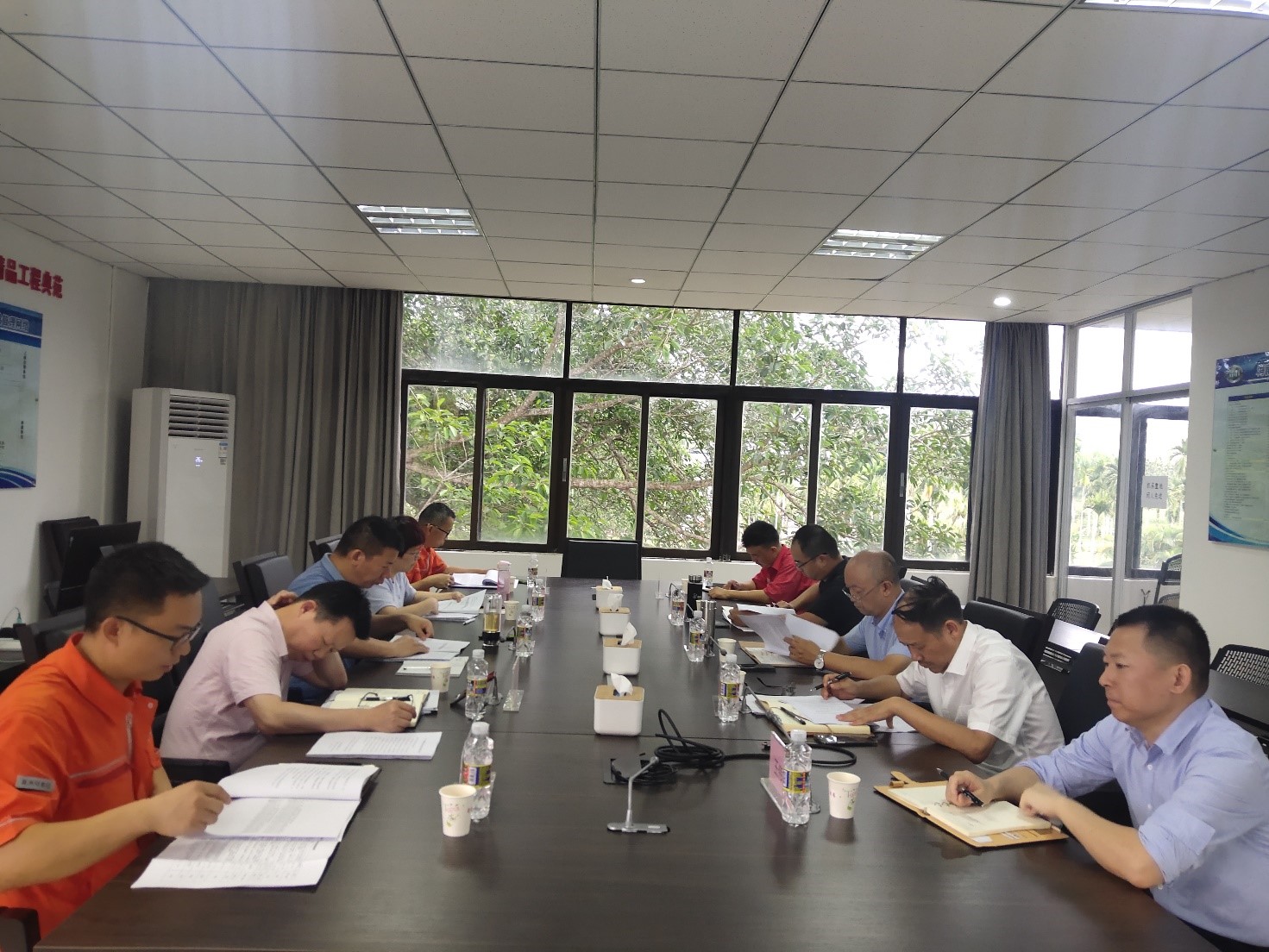 公司總工程師裴海瑜組織邁灣水利樞紐工程主體工程施工單位中國葛洲壩集團股份有限公司主要負責人召開約談會議相關事項落實會。